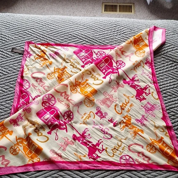 Coach 100% silk scarf - Picture 4 of 6